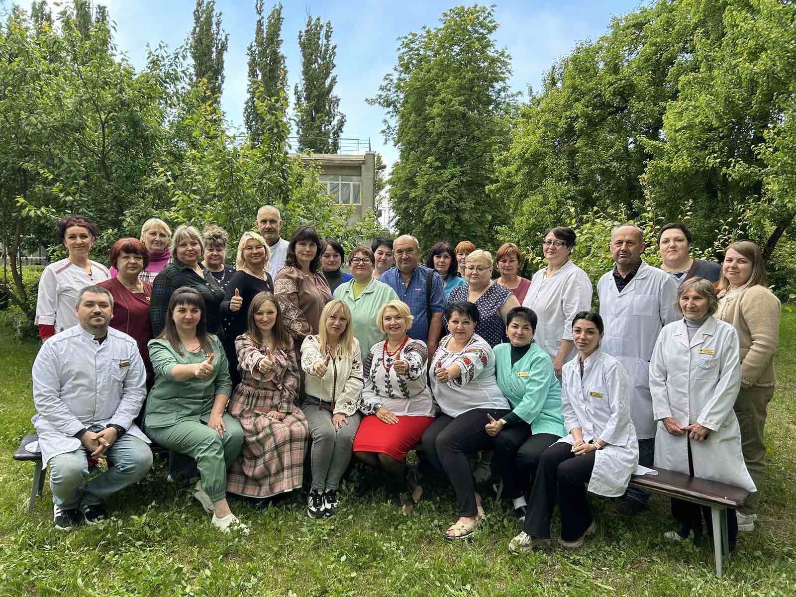 Колектив КНП "Зеленодольський центр ПМСД" ЗМР вітає всіх з Днем Вишиванки!